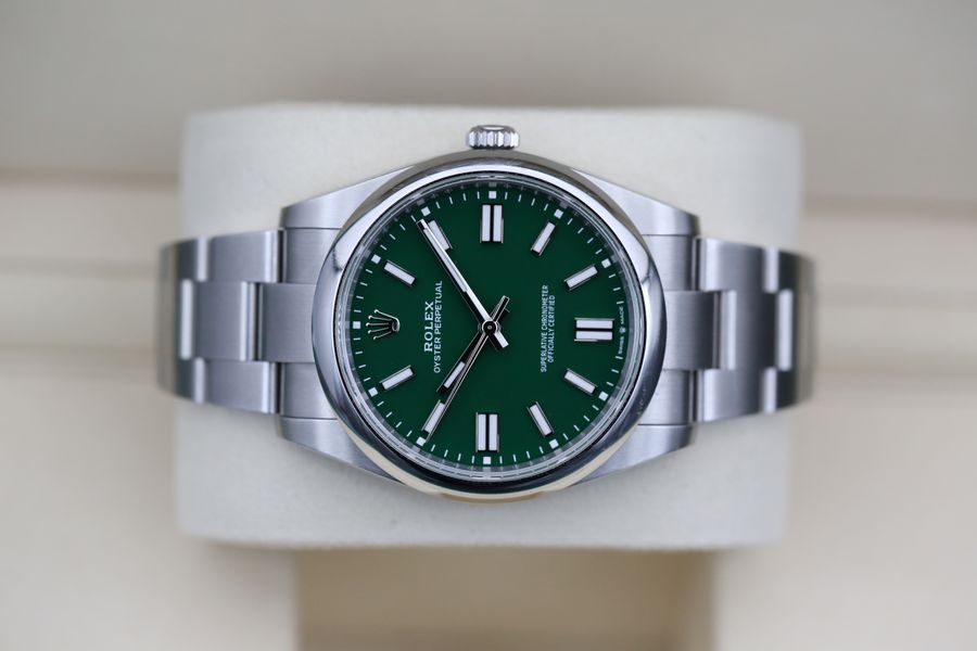 Rolex Oyster Perpetual 124300